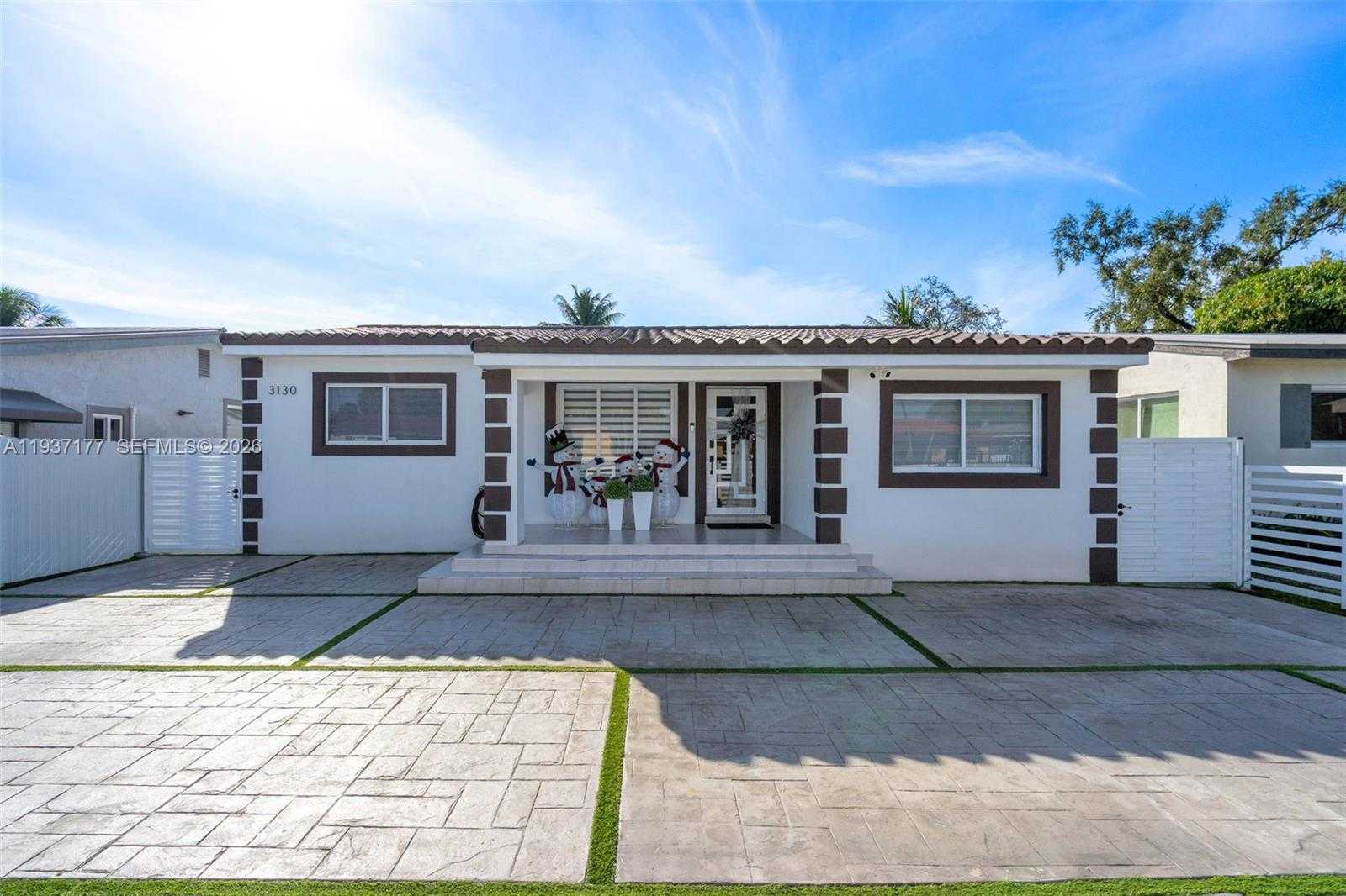 Small Image of 3130 NORTH WEST 102ND ST, Miami Number 3