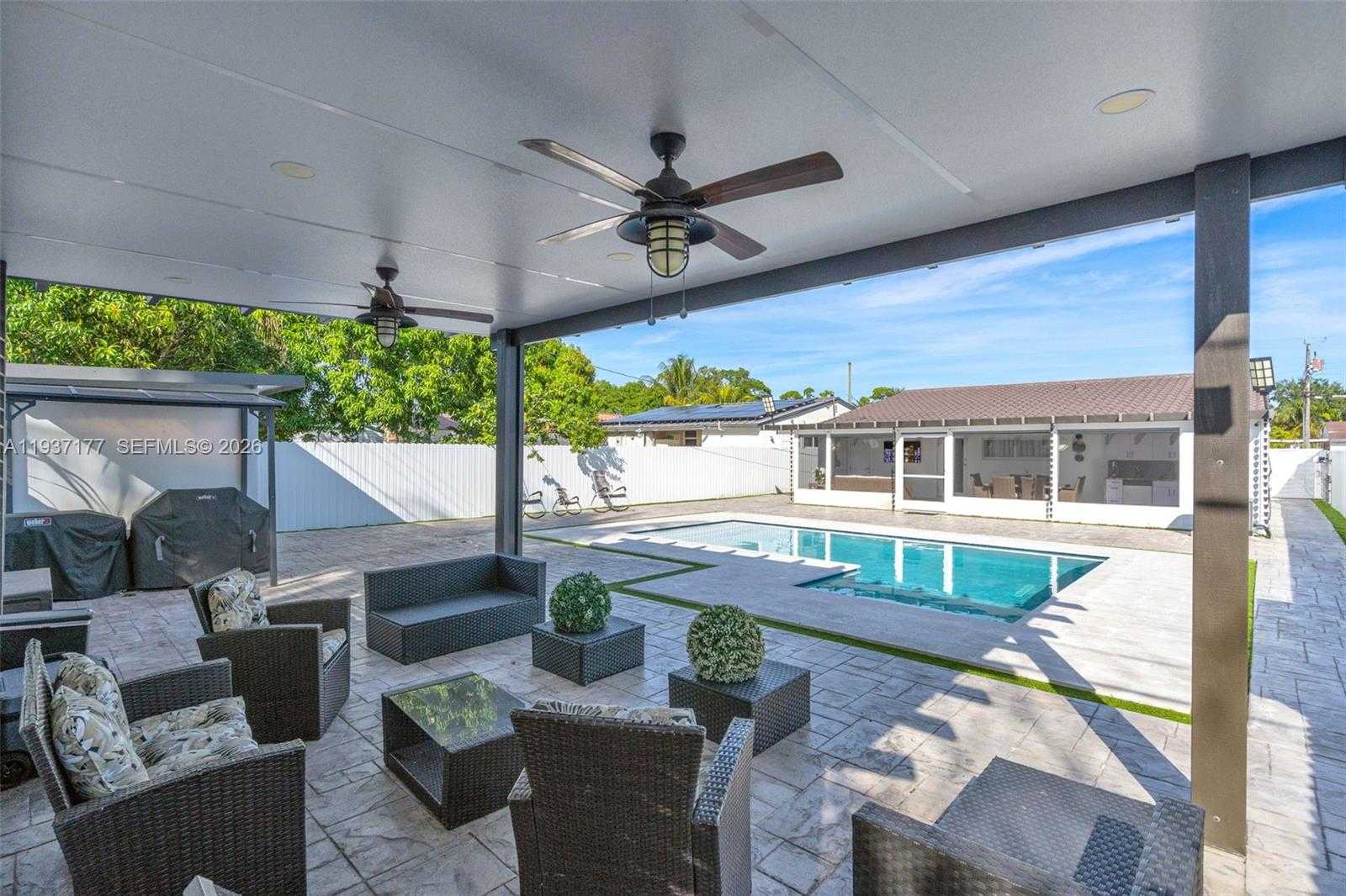 Small Image of 3130 NORTH WEST 102ND ST, Miami Number 38