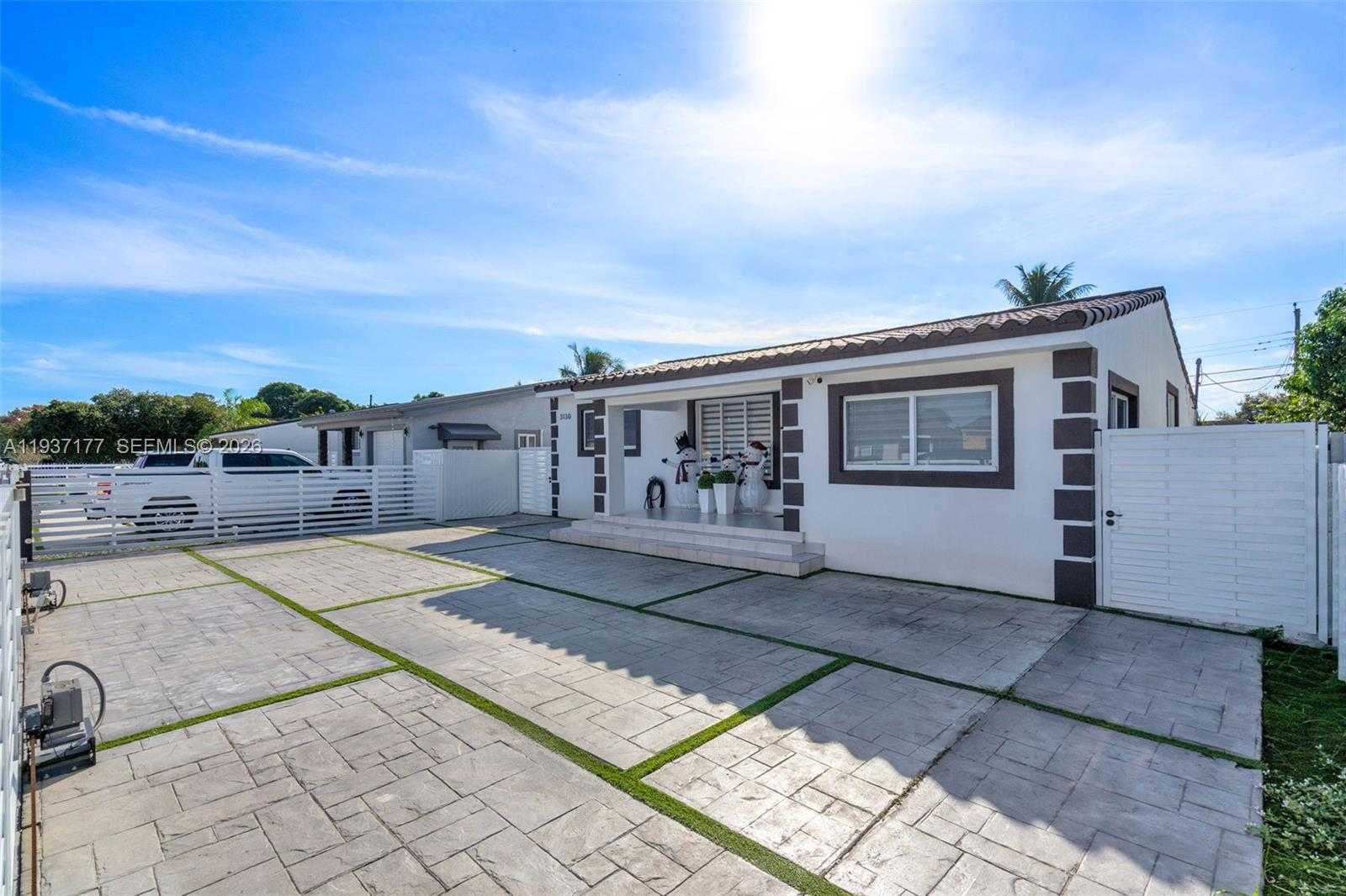 Small Image of 3130 NORTH WEST 102ND ST, Miami Number 4