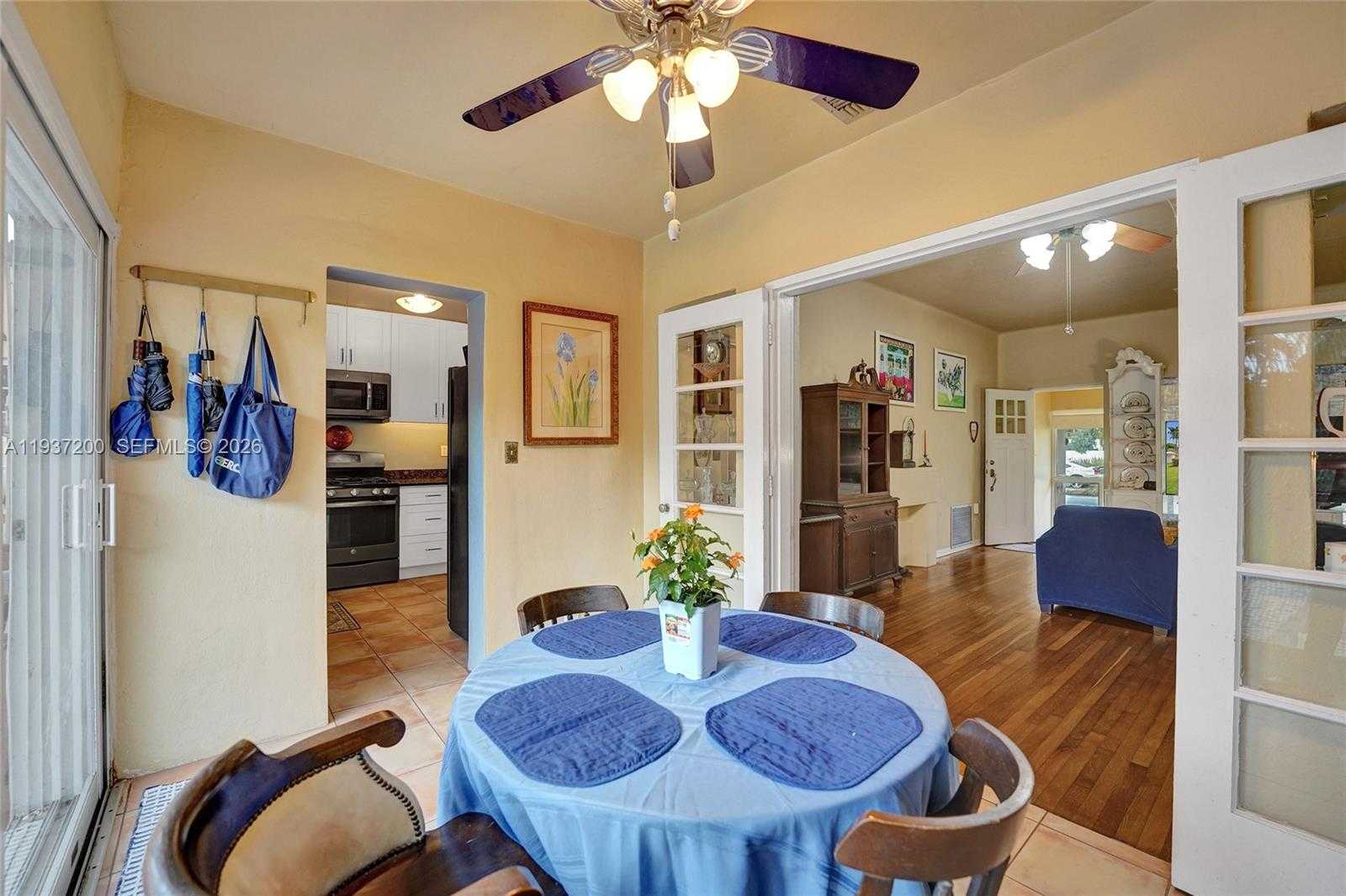 Small Image of 1340 JACKSON ST, Hollywood Number 20