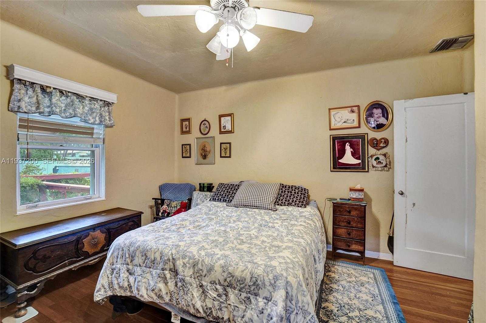 Small Image of 1340 JACKSON ST, Hollywood Number 26