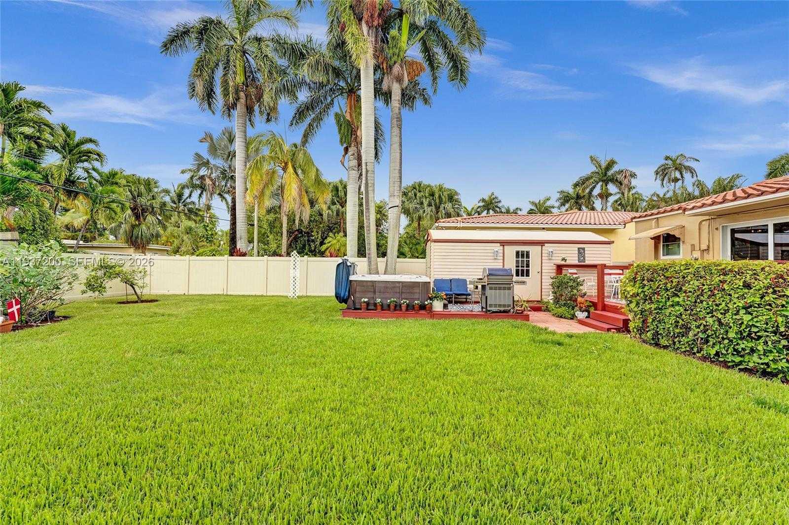 Small Image of 1340 JACKSON ST, Hollywood Number 46