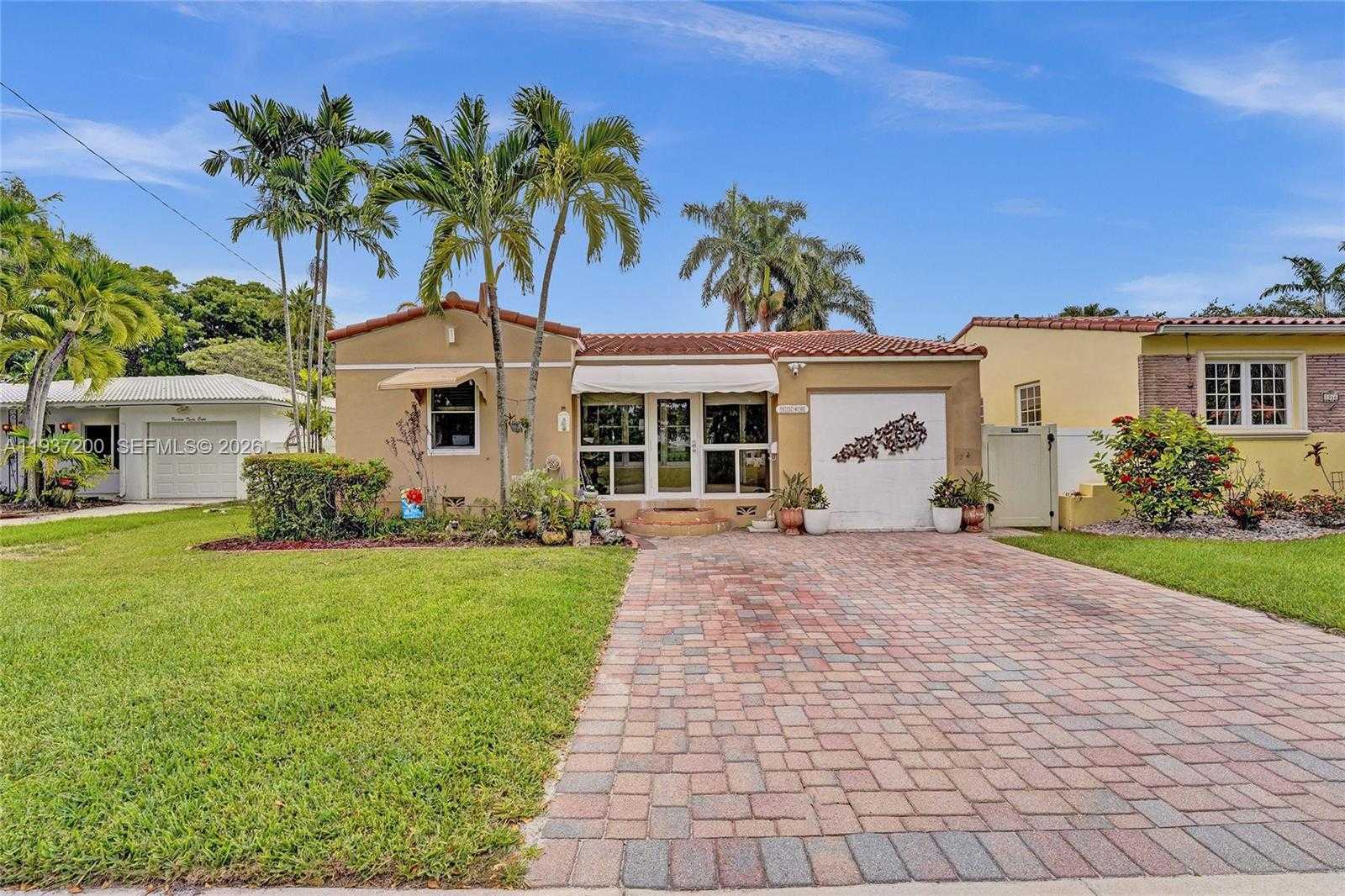 Small Image of 1340 JACKSON ST, Hollywood Number 47