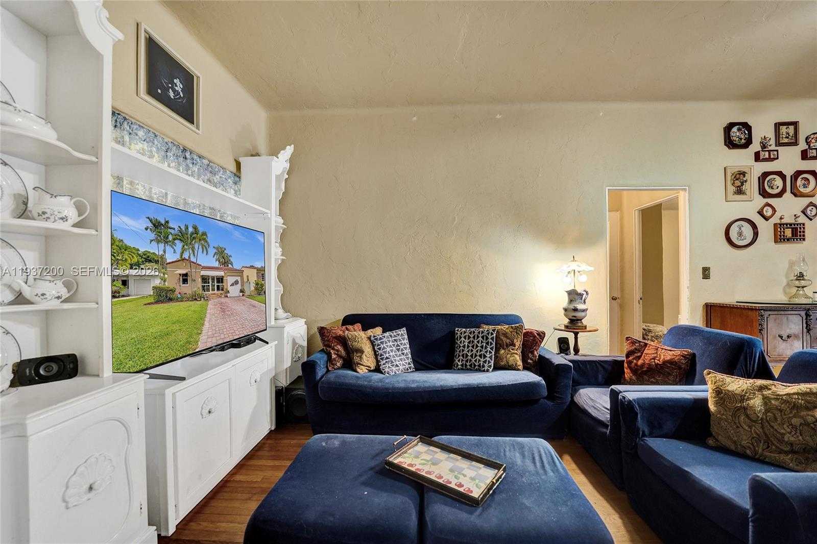 Small Image of 1340 JACKSON ST, Hollywood Number 8