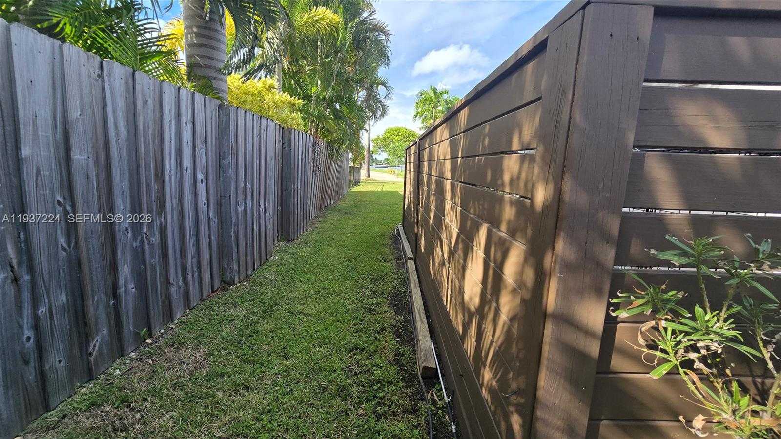 Small Image of 800 POLK ST, Hollywood Number 14