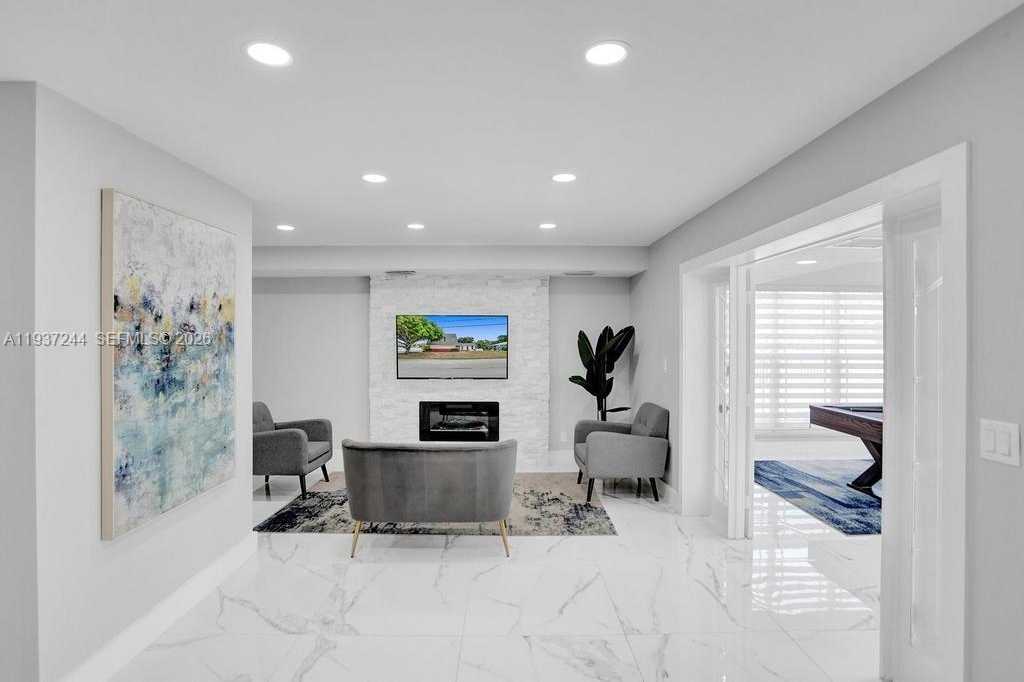 Small Image of 6 SOUTH EAST 11TH CT, Deerfield Beach Number 11