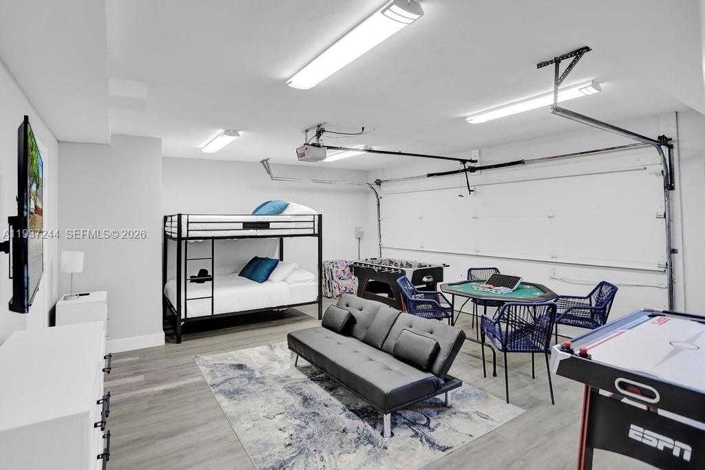 Small Image of 6 SOUTH EAST 11TH CT, Deerfield Beach Number 21