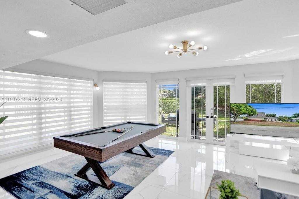 Small Image of 6 SOUTH EAST 11TH CT, Deerfield Beach Number 28