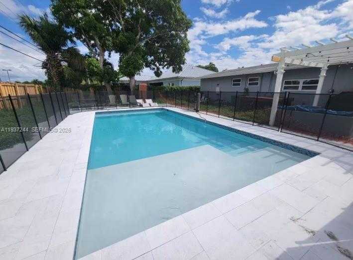 Small Image of 6 SOUTH EAST 11TH CT, Deerfield Beach Number 46