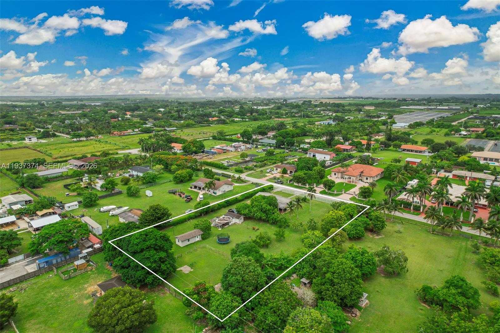 Small Image of 20890 SOUTH WEST 236TH ST, Homestead Number 43