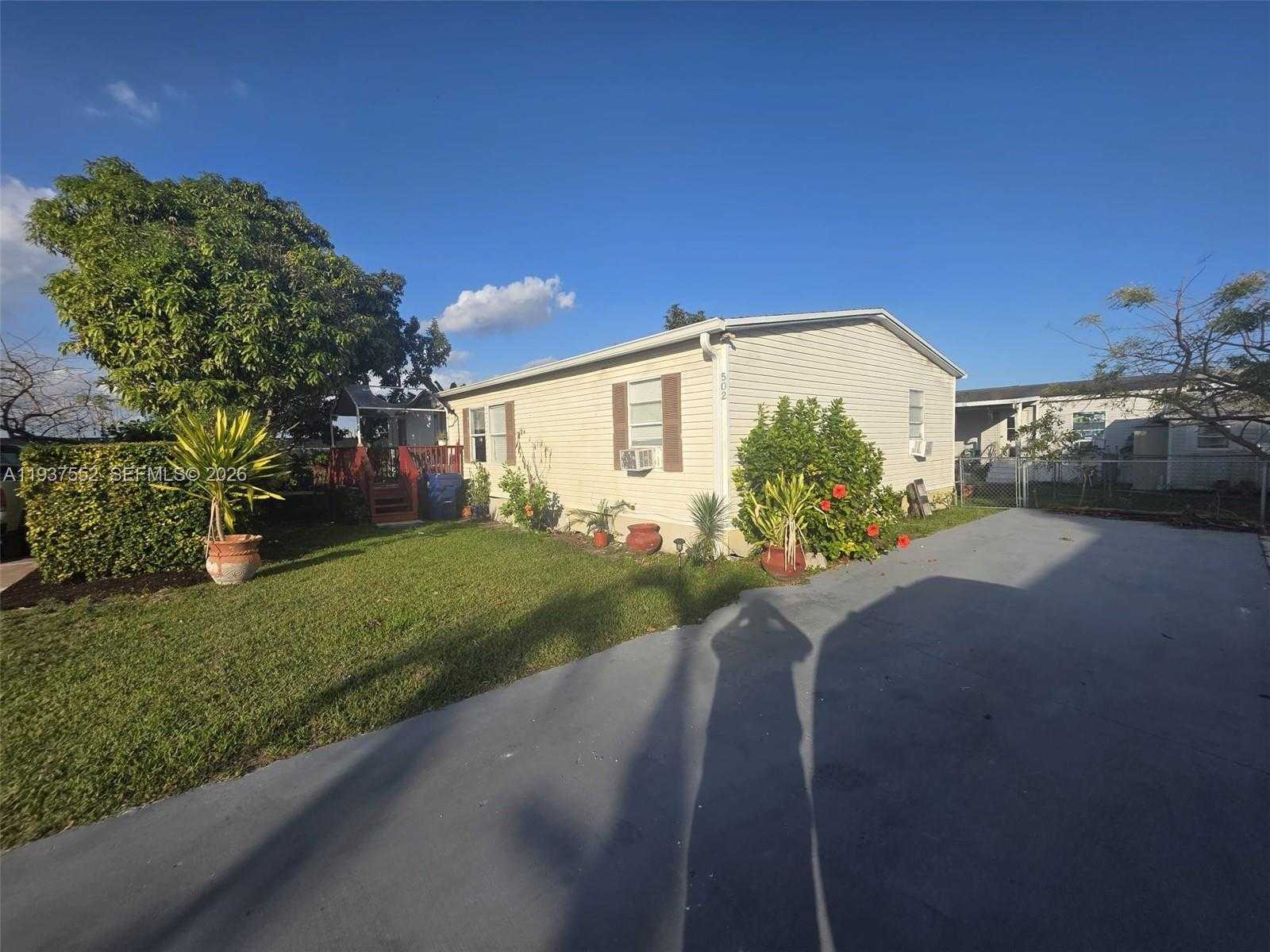 Small Image of 19800 SOUTH WEST 180 TH AVE, Miami Number 2