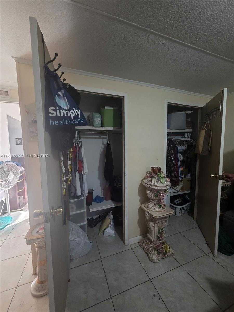 Small Image of 19800 SOUTH WEST 180 TH AVE, Miami Number 8