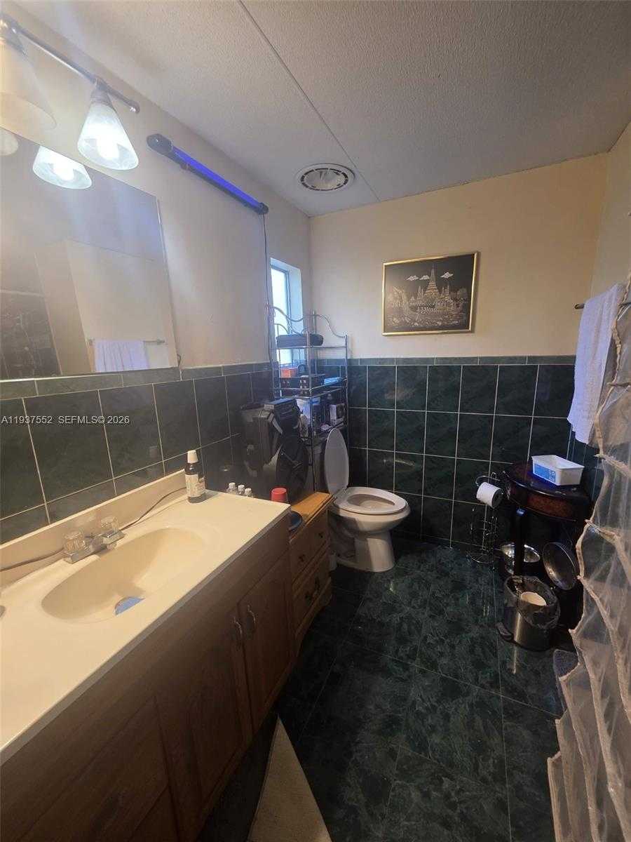 Small Image of 19800 SOUTH WEST 180 TH AVE, Miami Number 9