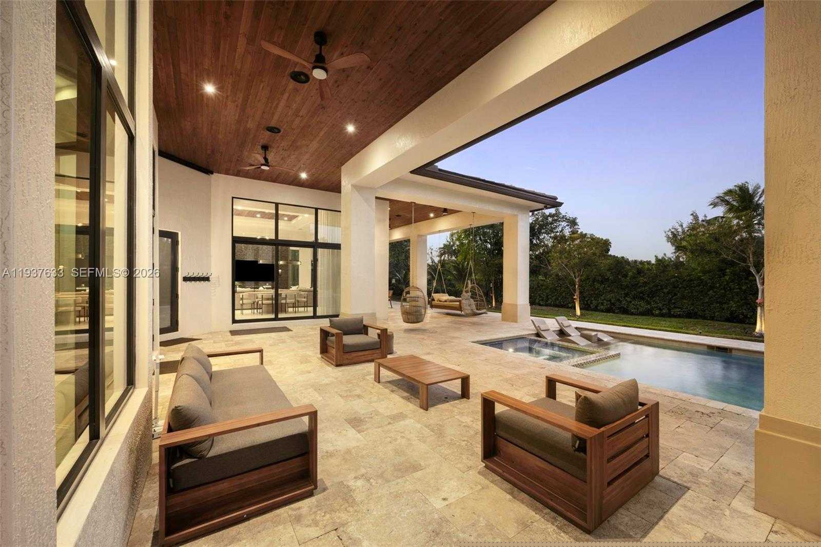 Small Image of 13505 SOUTH WEST 37TH PL, Davie Number 2