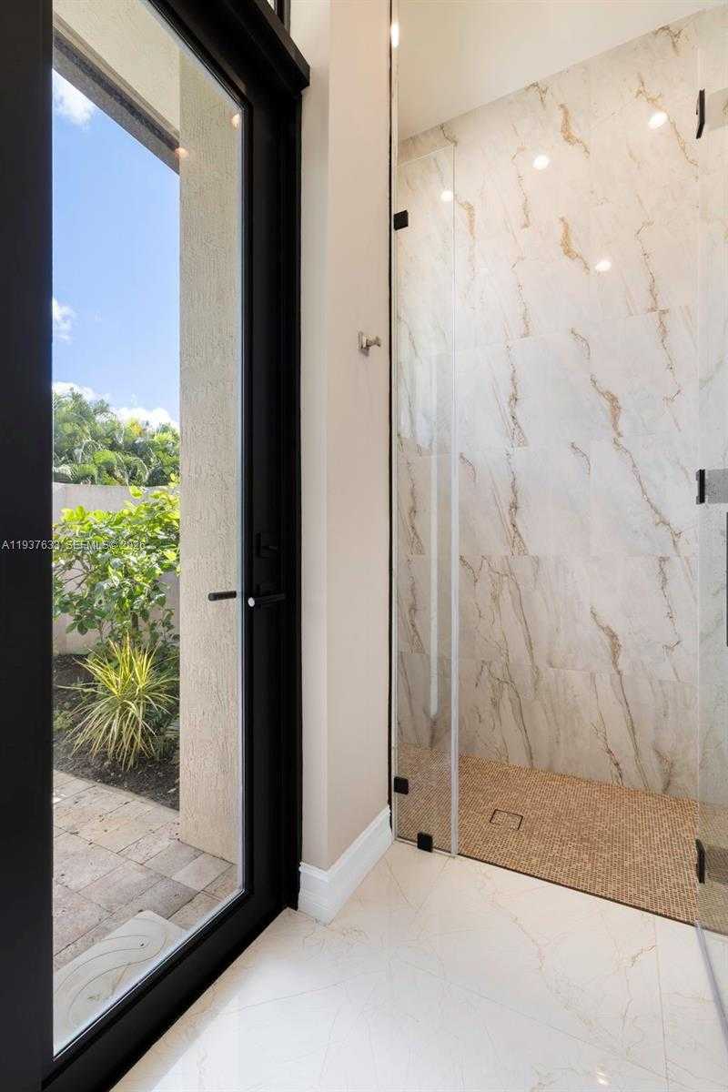 Small Image of 13505 SOUTH WEST 37TH PL, Davie Number 38