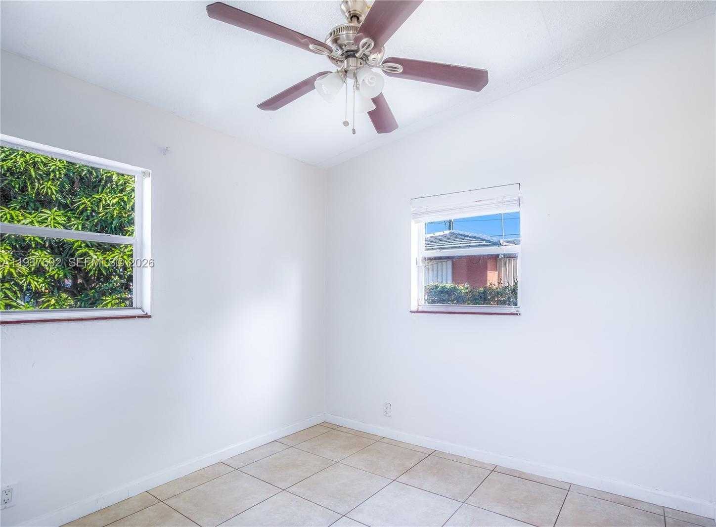 Small Image of 1305 11TH CT, West Palm Beach Number 12