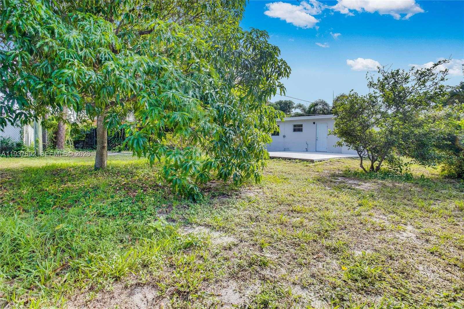 Small Image of 1305 11TH CT, West Palm Beach Number 14