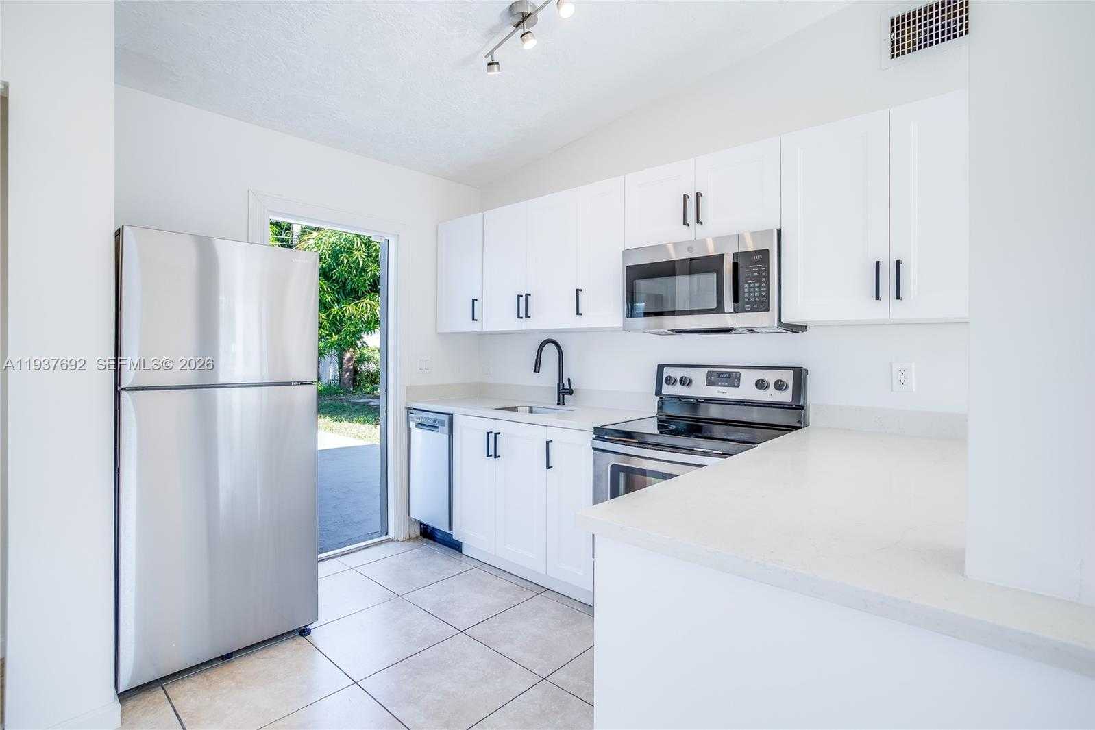 Small Image of 1305 11TH CT, West Palm Beach Number 8