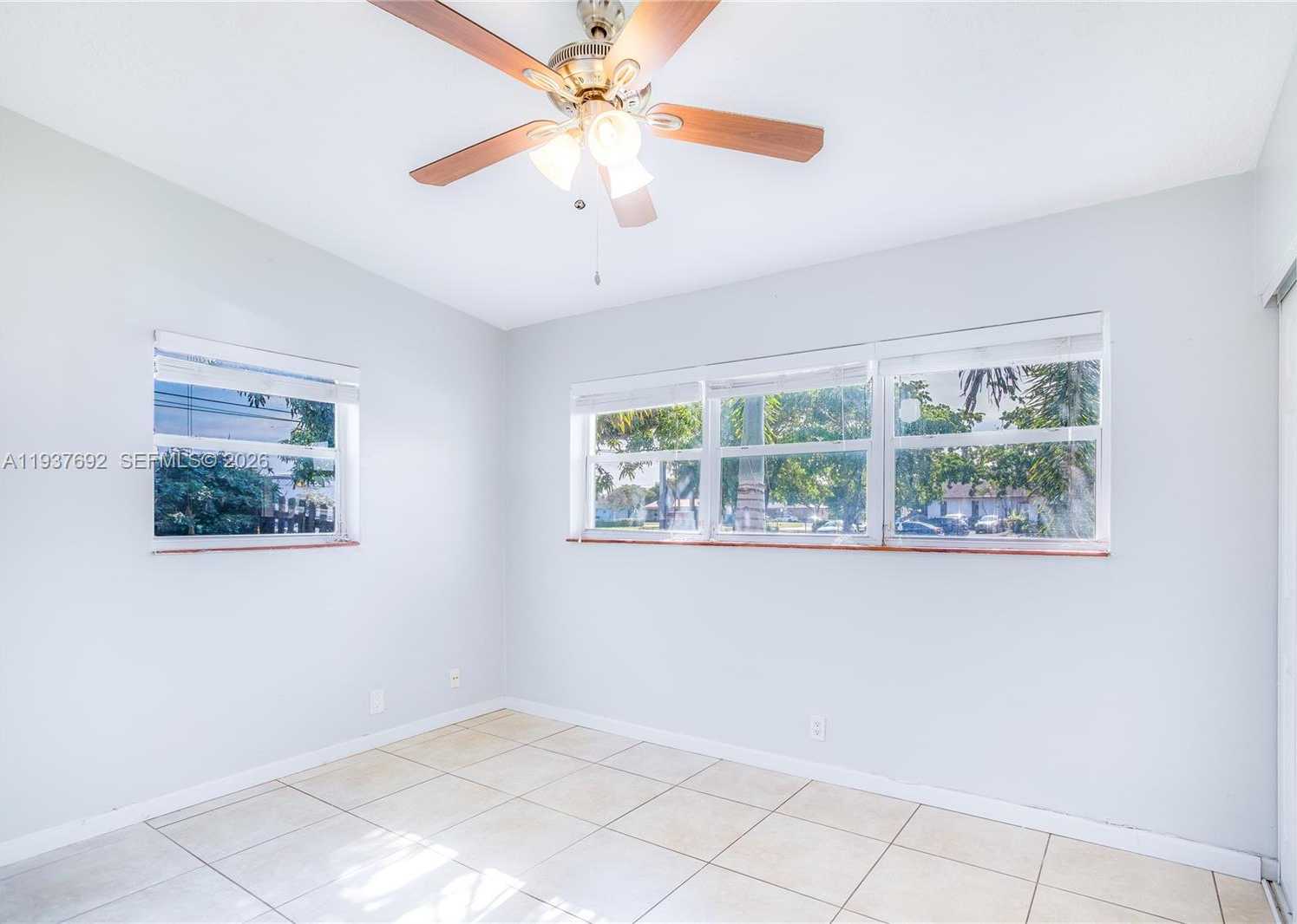 Small Image of 1305 11TH CT, West Palm Beach Number 9