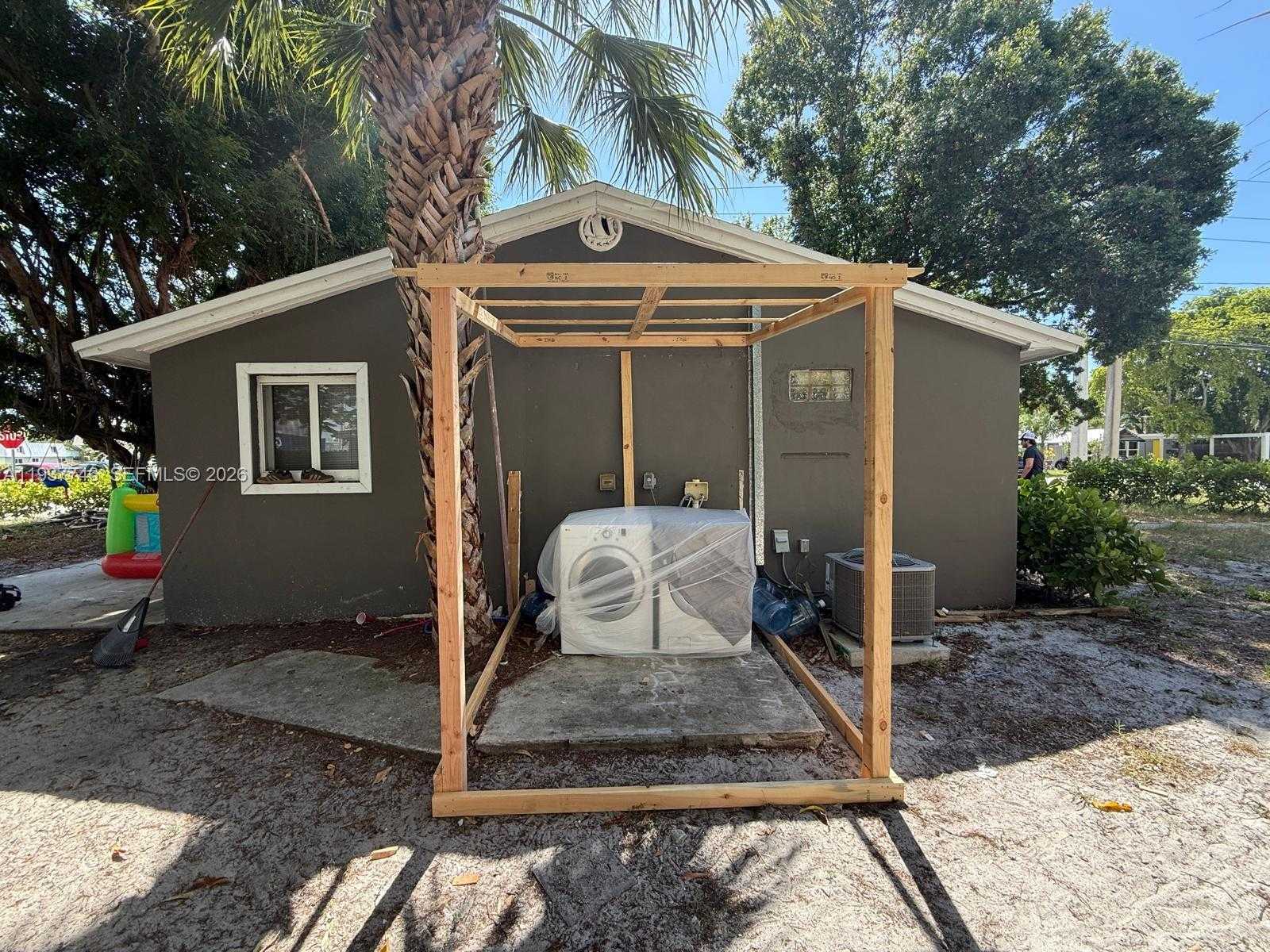 Small Image of 1299 NORTH EAST 40TH CT, Oakland Park Number 7