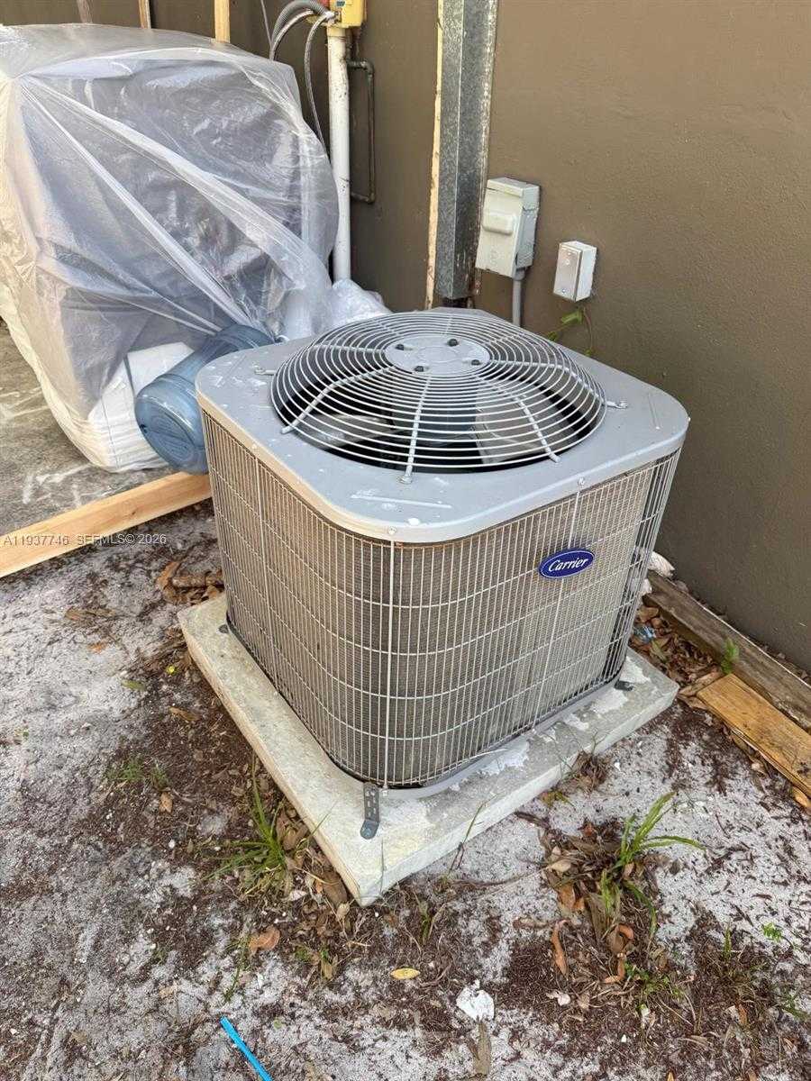 Small Image of 1299 NORTH EAST 40TH CT, Oakland Park Number 8