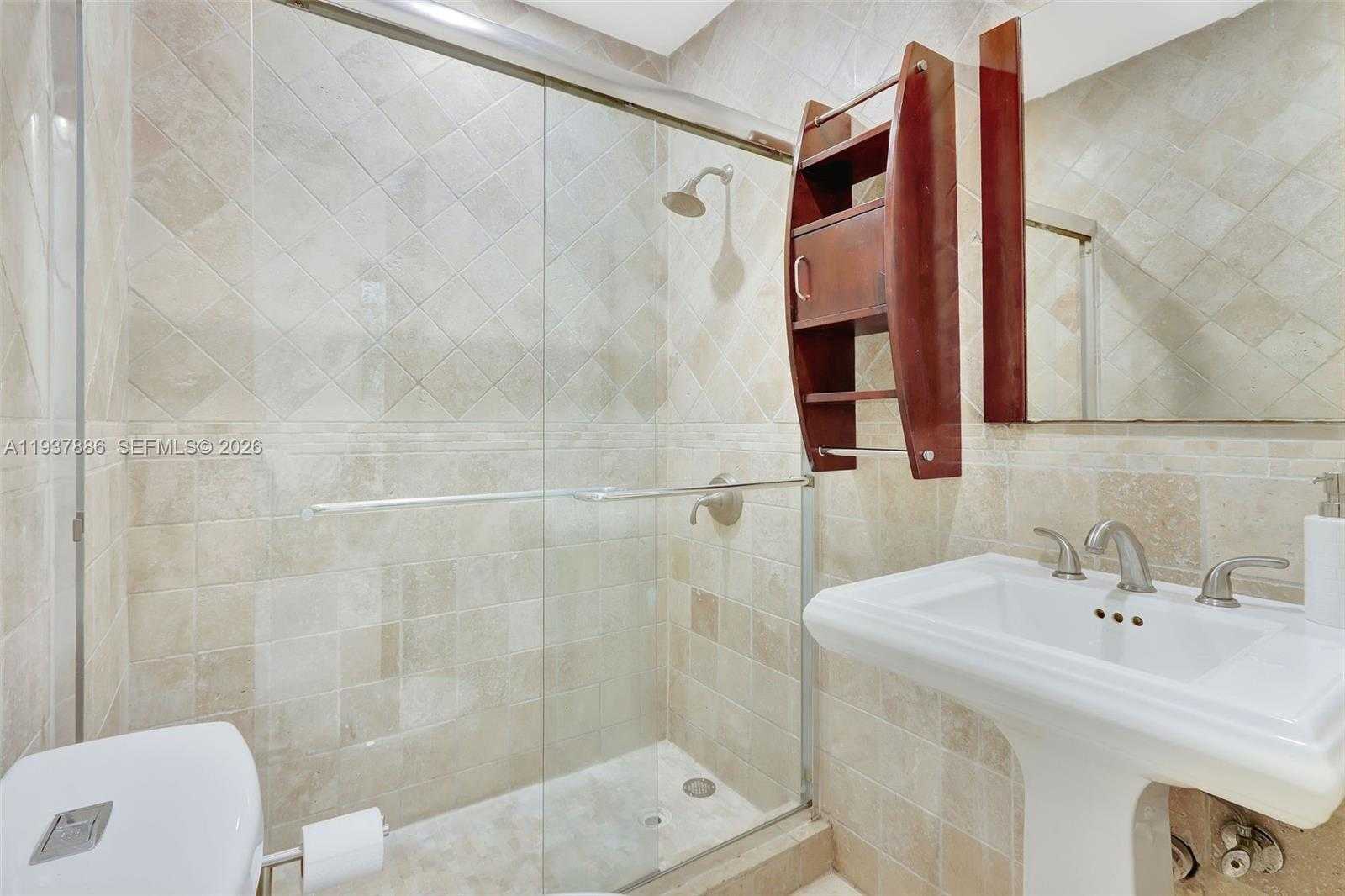 Small Image of 517 MINORCA AVE, Coral Gables Number 18