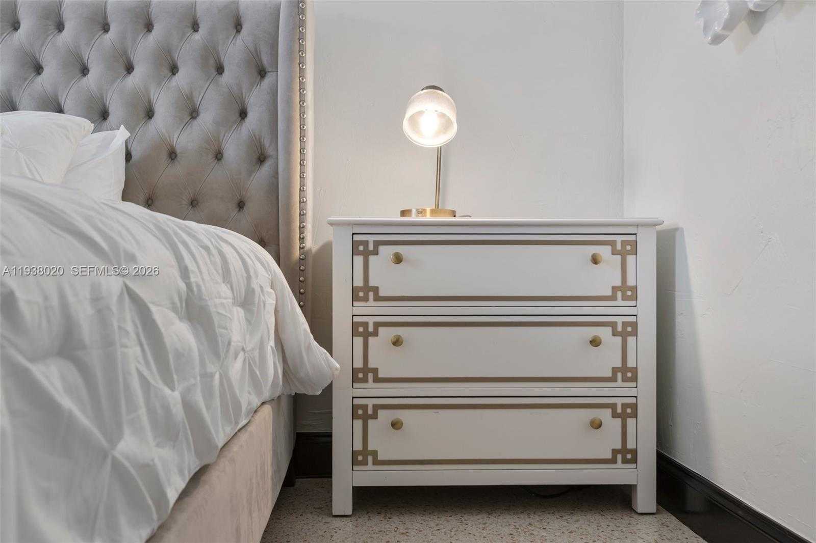 Small Image of 8700 NORTH MIAMI AVE, El Portal Number 34