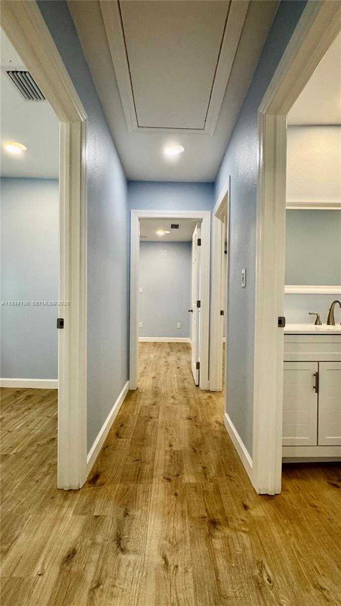 Small Image of 2508 PALMETTO DR, Cocoa Number 12