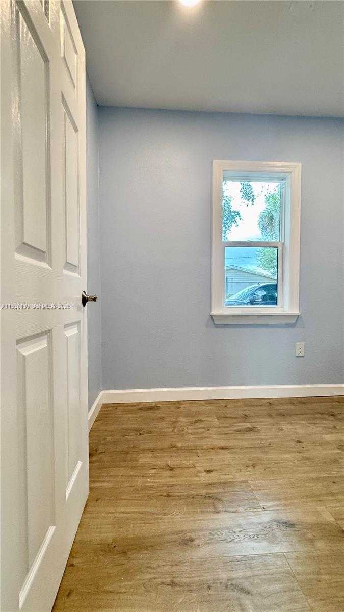 Small Image of 2508 PALMETTO DR, Cocoa Number 27