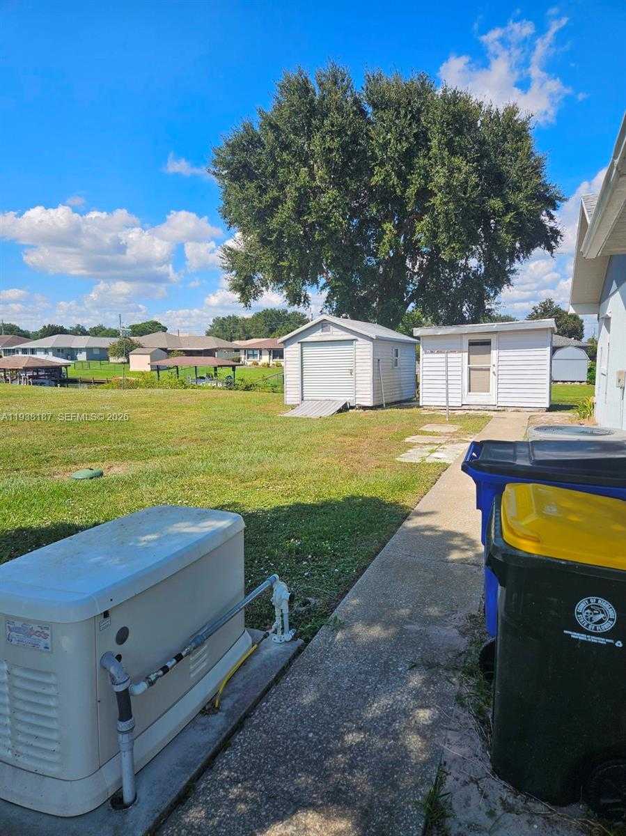 Small Image of 126 NORTH EAST CITRUS RD, Lake Placid Number 19