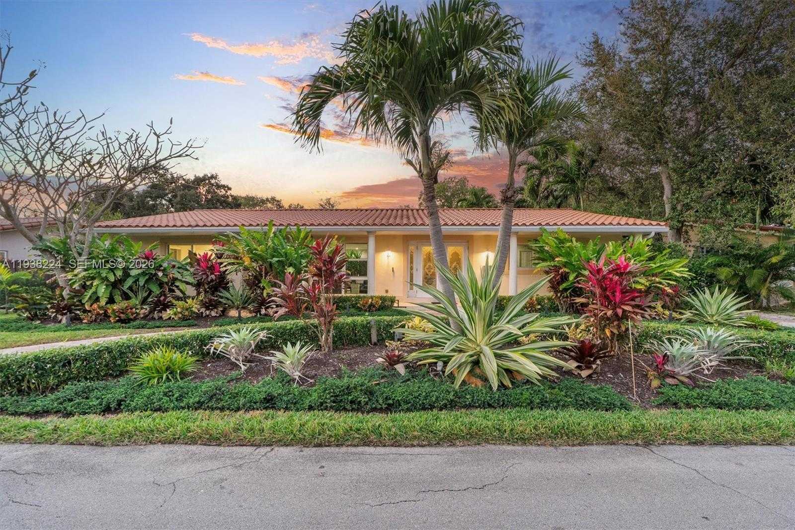 Small Image of 9280 NORTH EAST 12TH AVE, Miami Shores Number 3