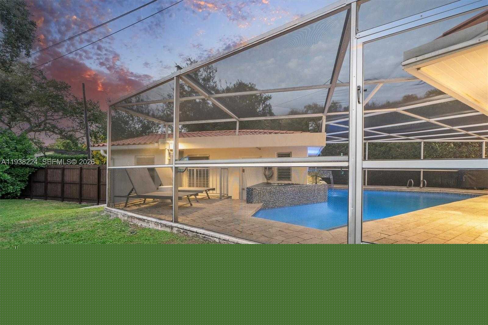 Small Image of 9280 NORTH EAST 12TH AVE, Miami Shores Number 7