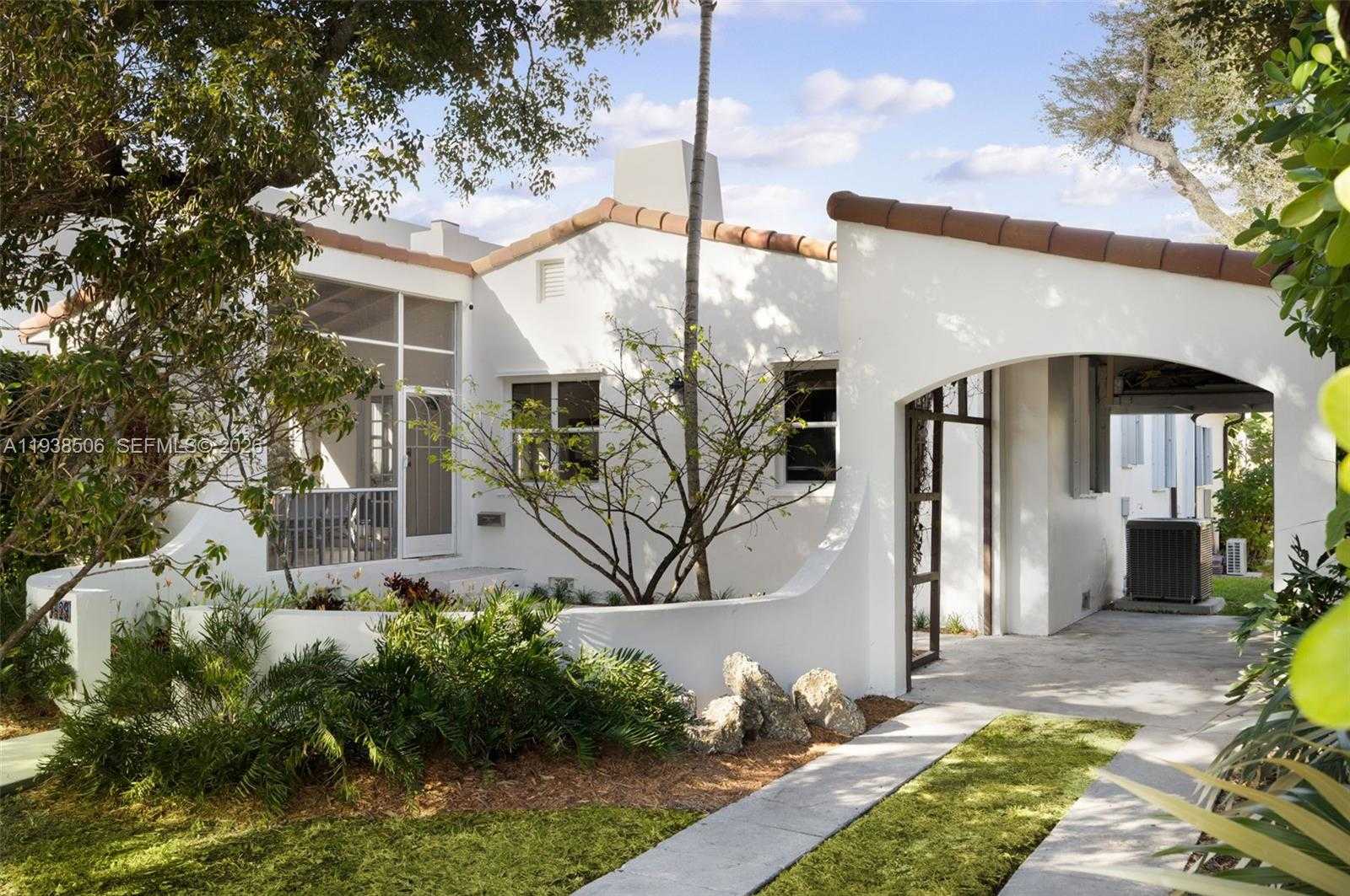 Small Image of 1429 SOUTH WEST 15TH ST, Miami Number 2