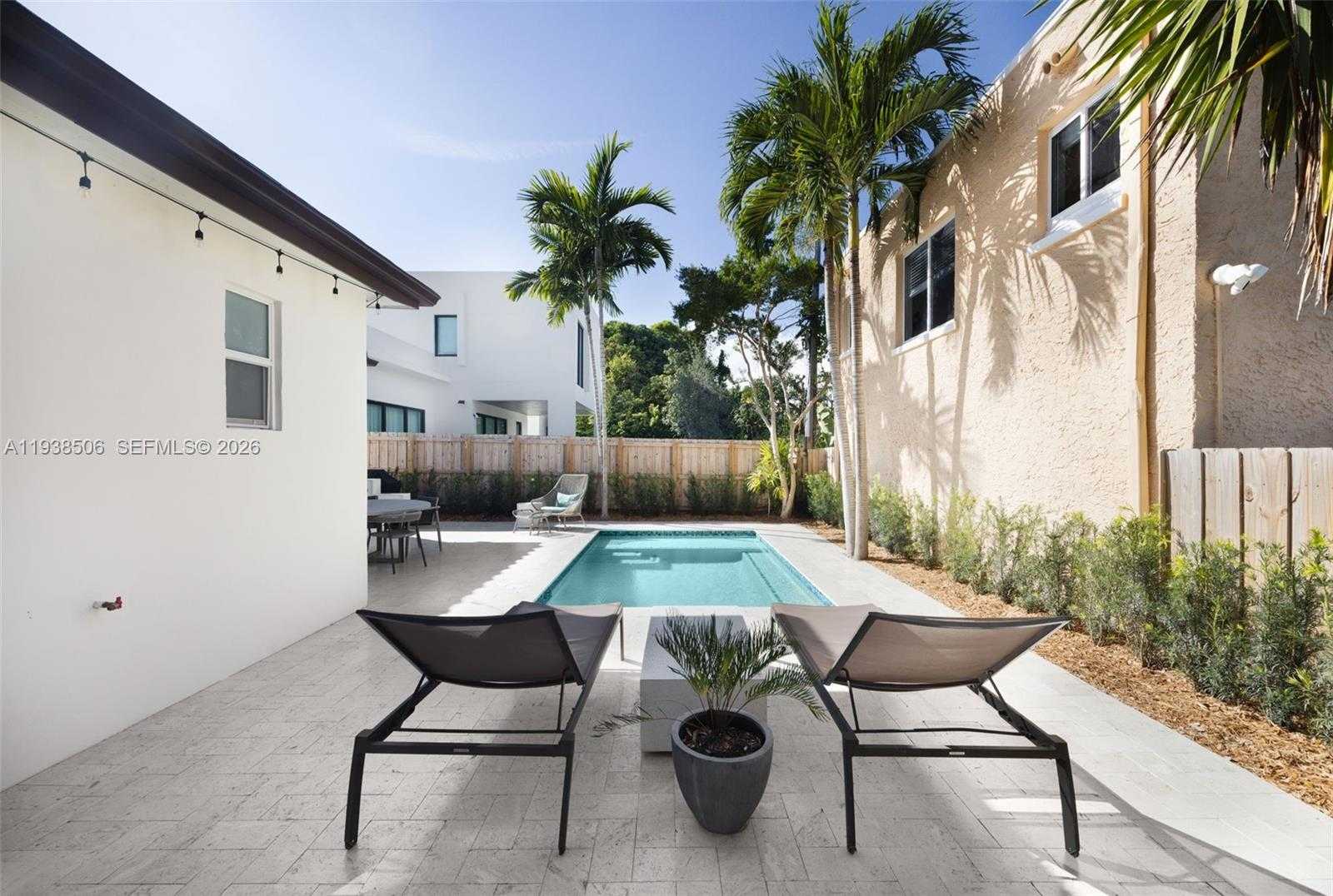 Small Image of 1429 SOUTH WEST 15TH ST, Miami Number 22