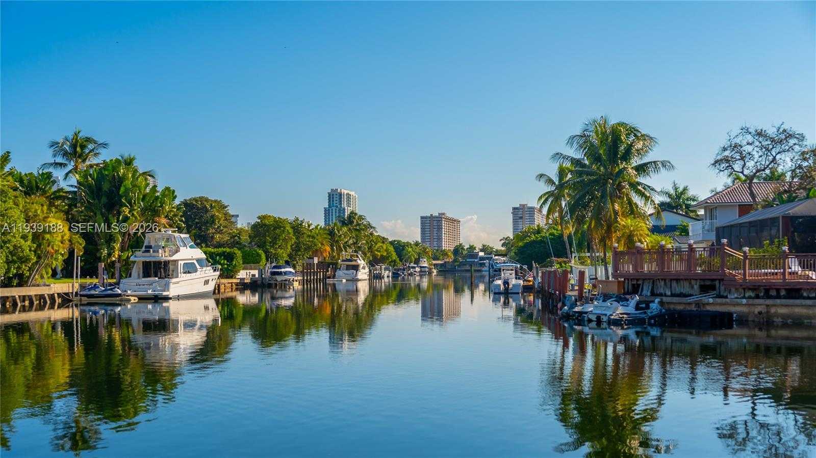 Small Image of 519 LAYNE BLVD, Hallandale Beach Number 2