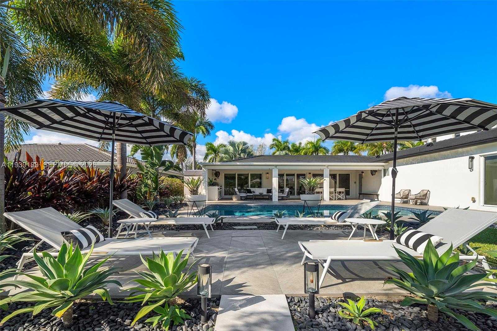 Small Image of 519 LAYNE BLVD, Hallandale Beach Number 29