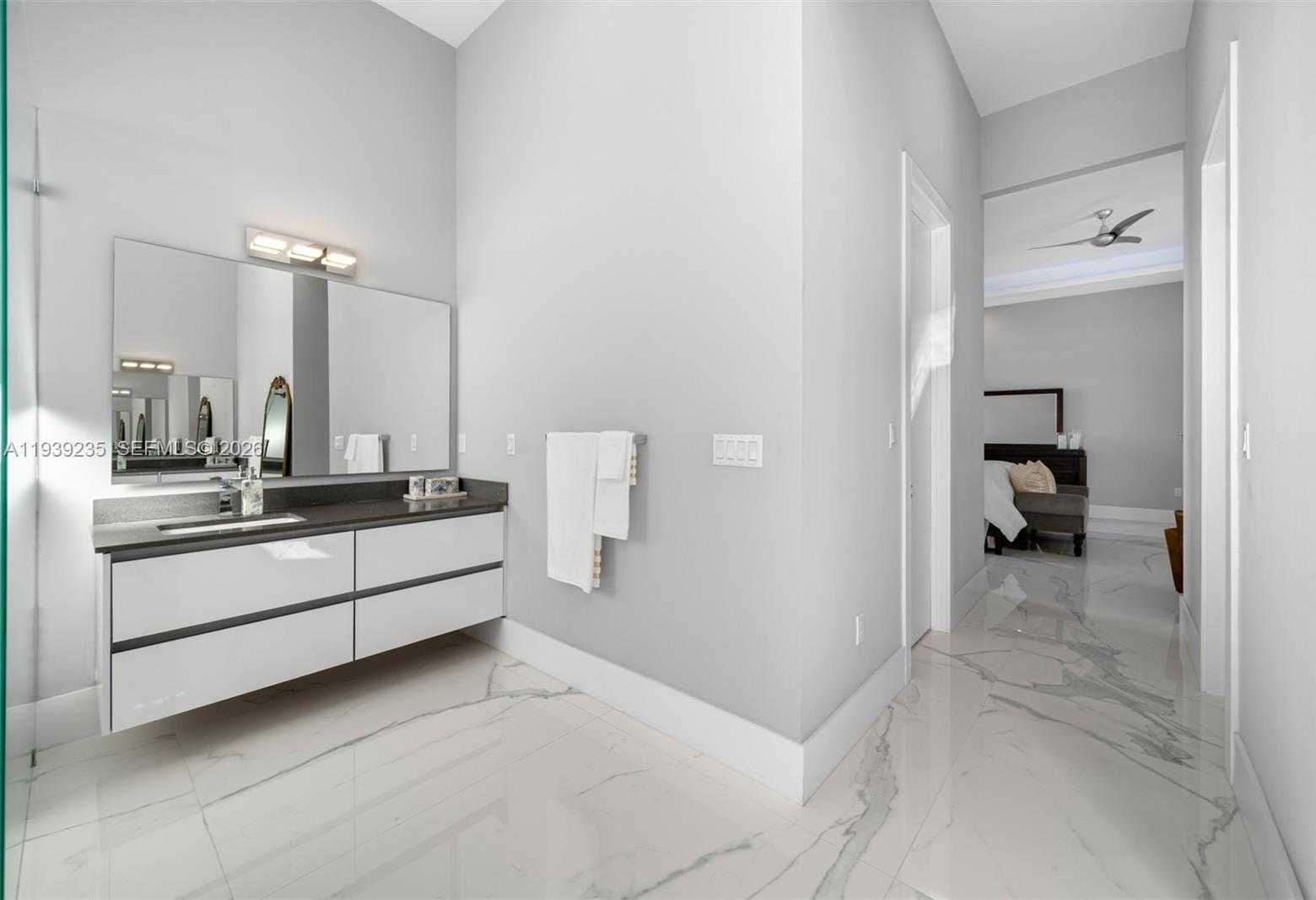 Small Image of 10250 SOUTH WEST 135TH ST, Miami Number 16