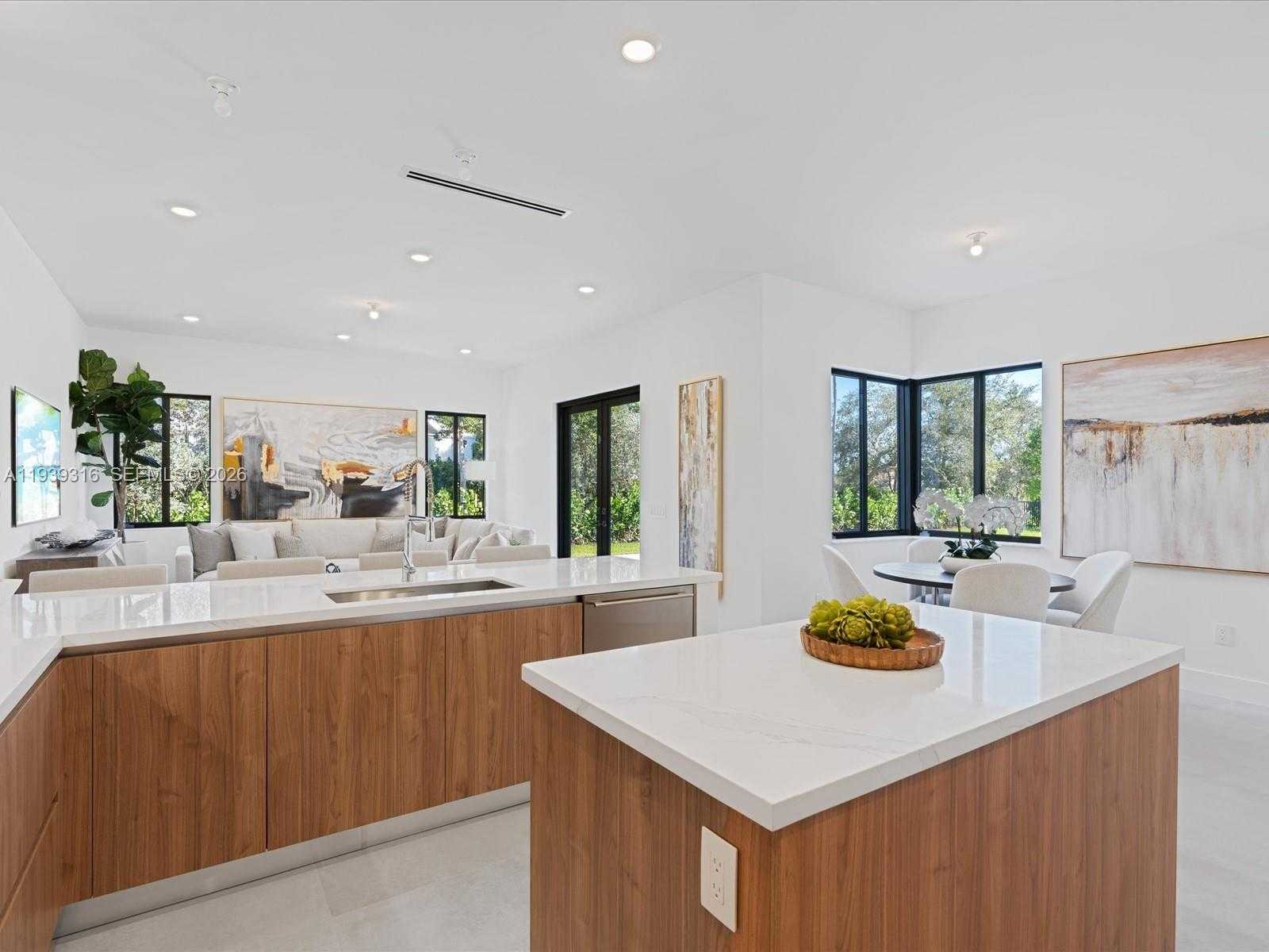 Small Image of 19701 NORTH EAST 16 PI, Miami Number 15