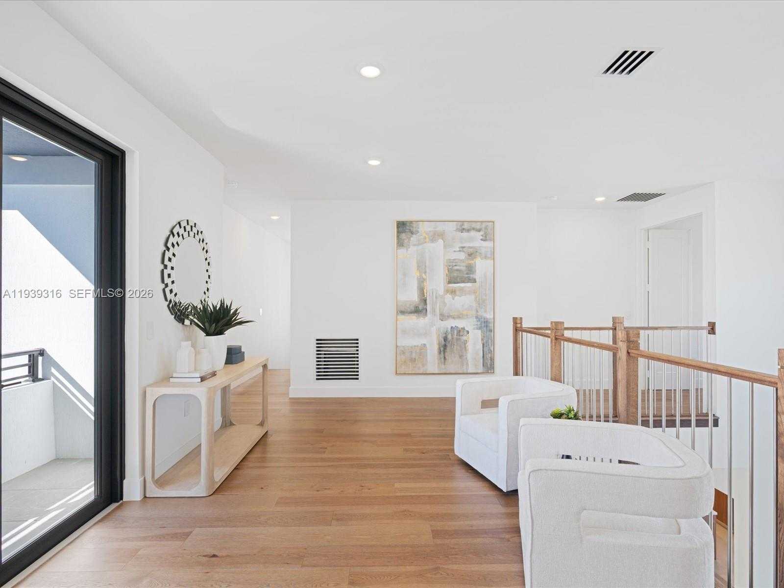 Small Image of 19701 NORTH EAST 16 PI, Miami Number 23