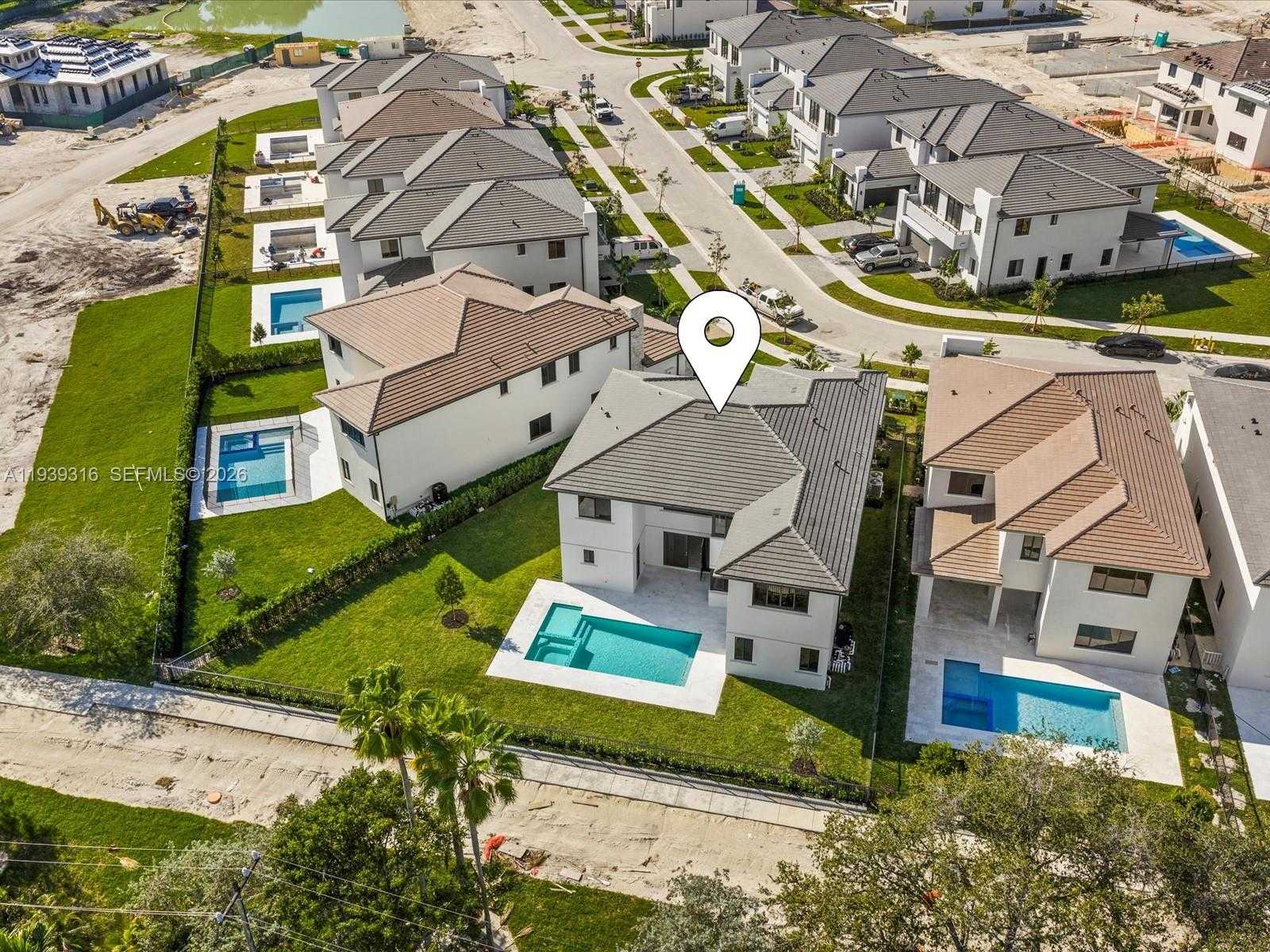 Small Image of 19701 NORTH EAST 16 PI, Miami Number 49