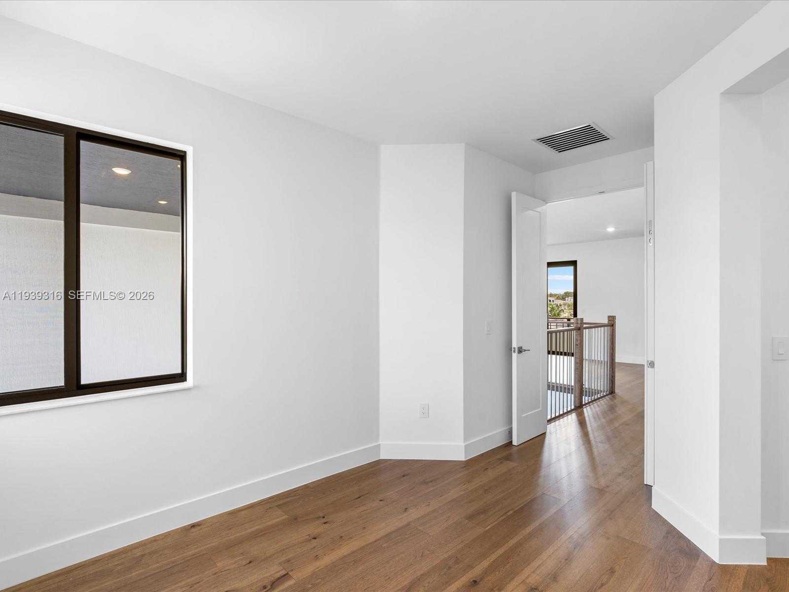 Small Image of 19701 NORTH EAST 16 PI, Miami Number 85