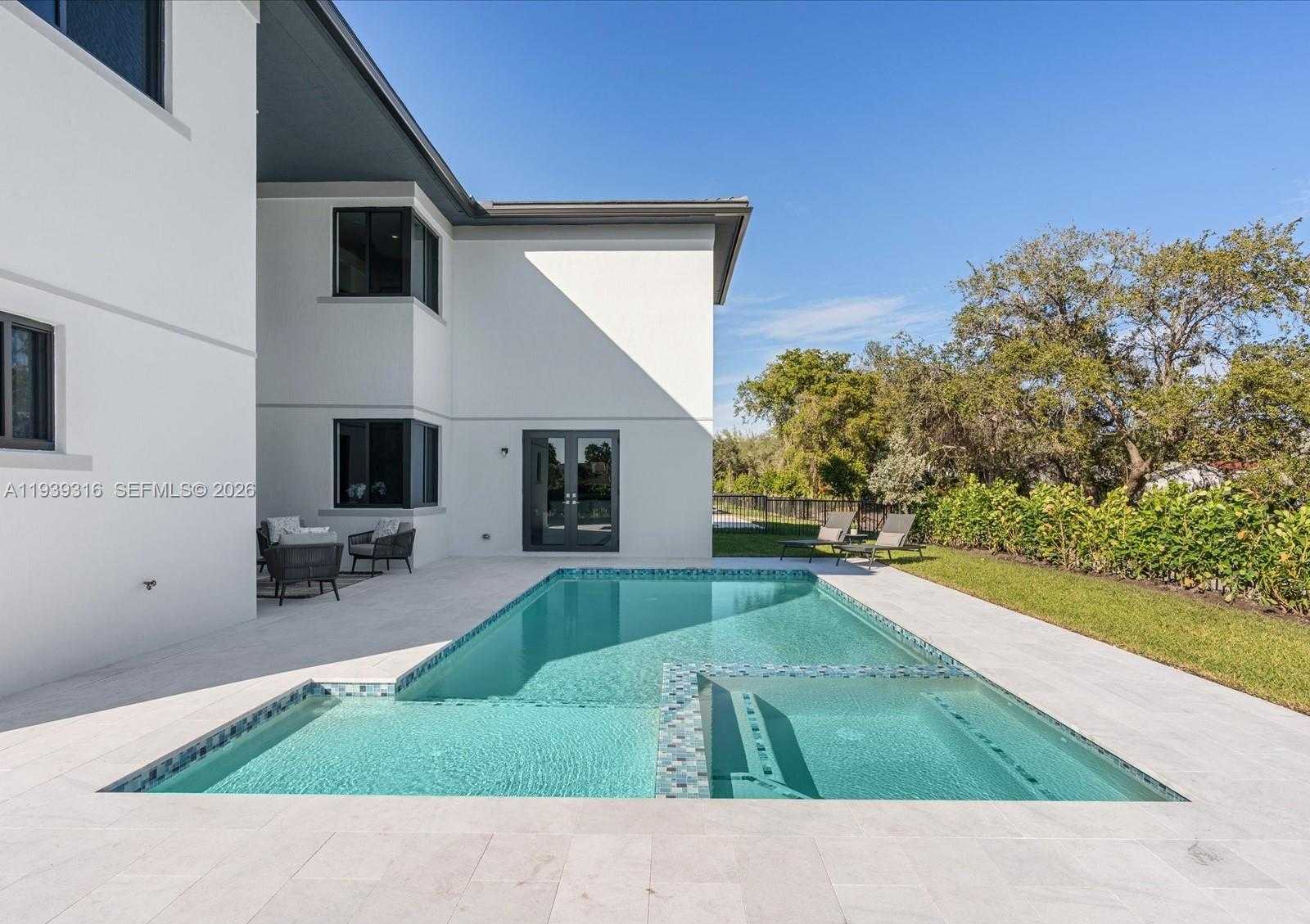 Small Image of 19701 NORTH EAST 16 PI, Miami Number 91