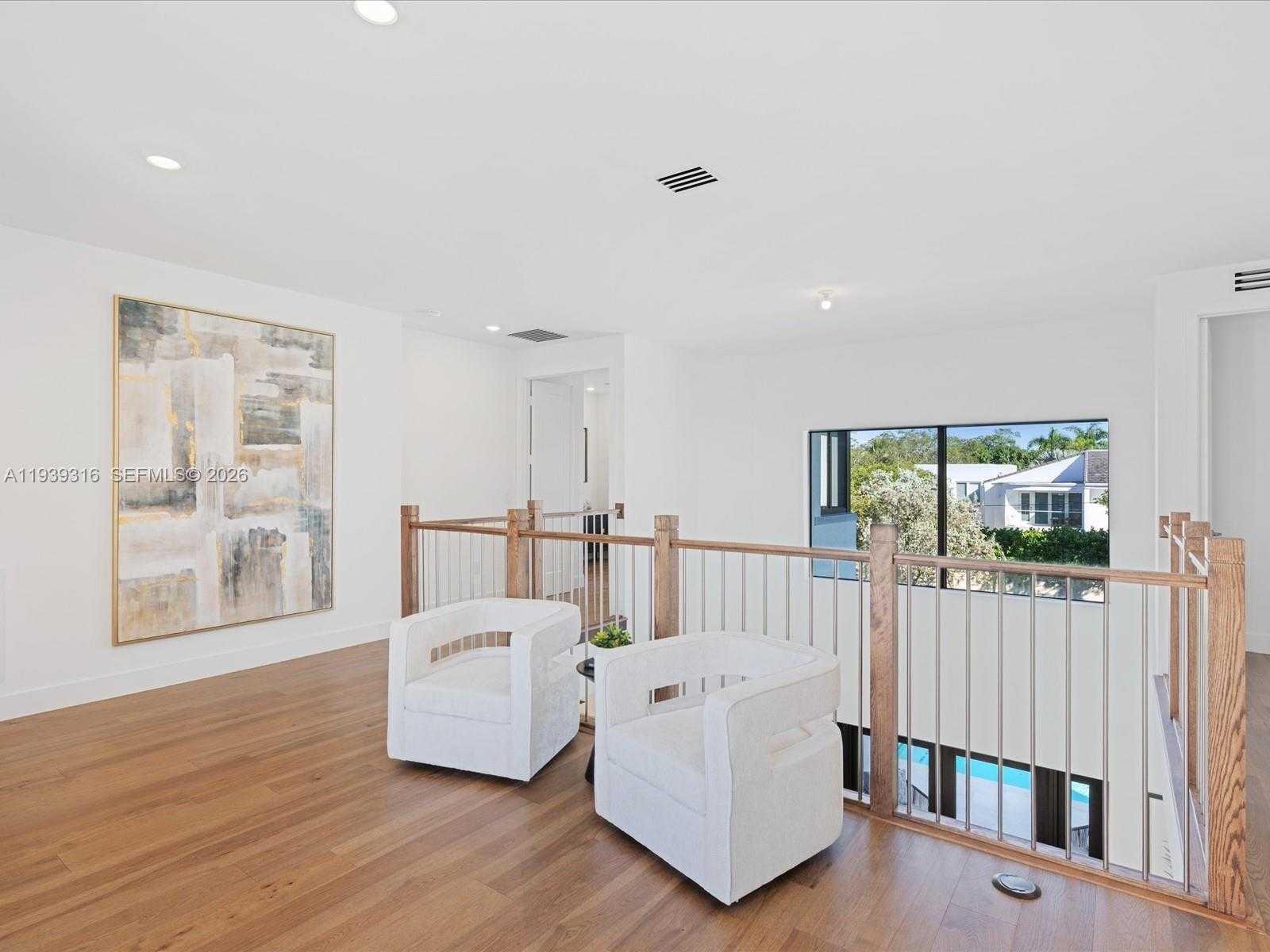 Small Image of 19701 NORTH EAST 16 PI, Miami Number 97