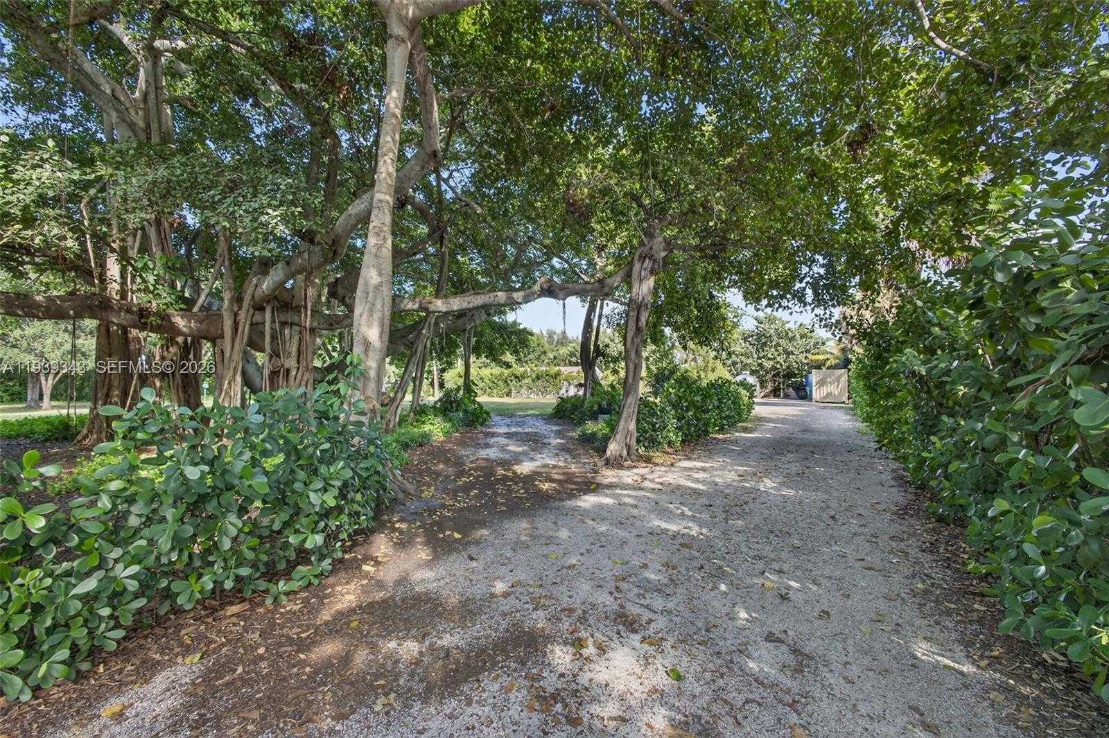 Small Image of 11324 PALM TREE LN, Palm Beach Gardens Number 32