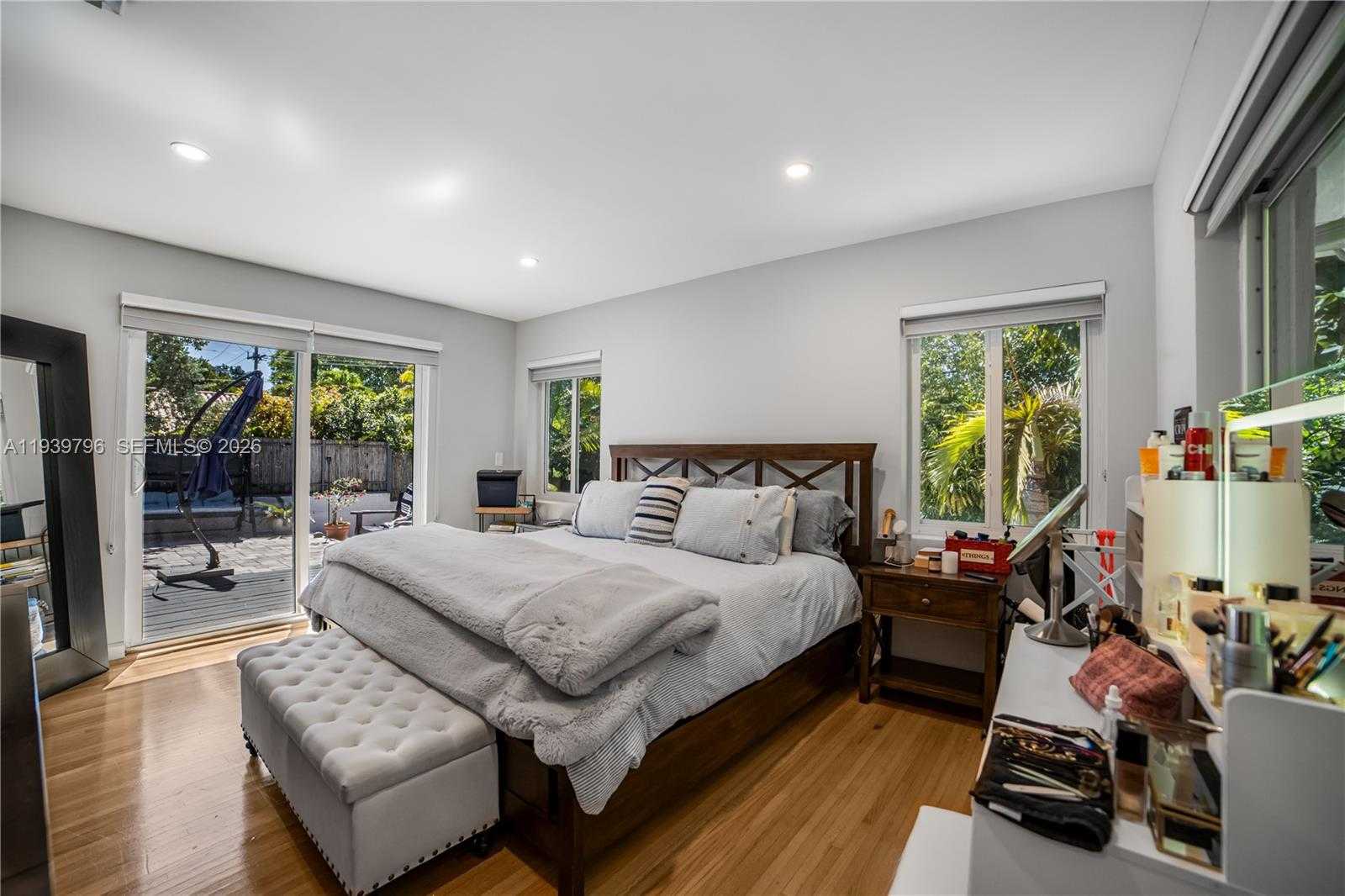 Small Image of 680 NORTH EAST 81 STREET, Miami Number 29