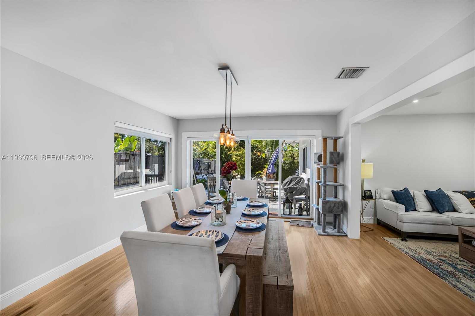 Small Image of 680 NORTH EAST 81 STREET, Miami Number 37