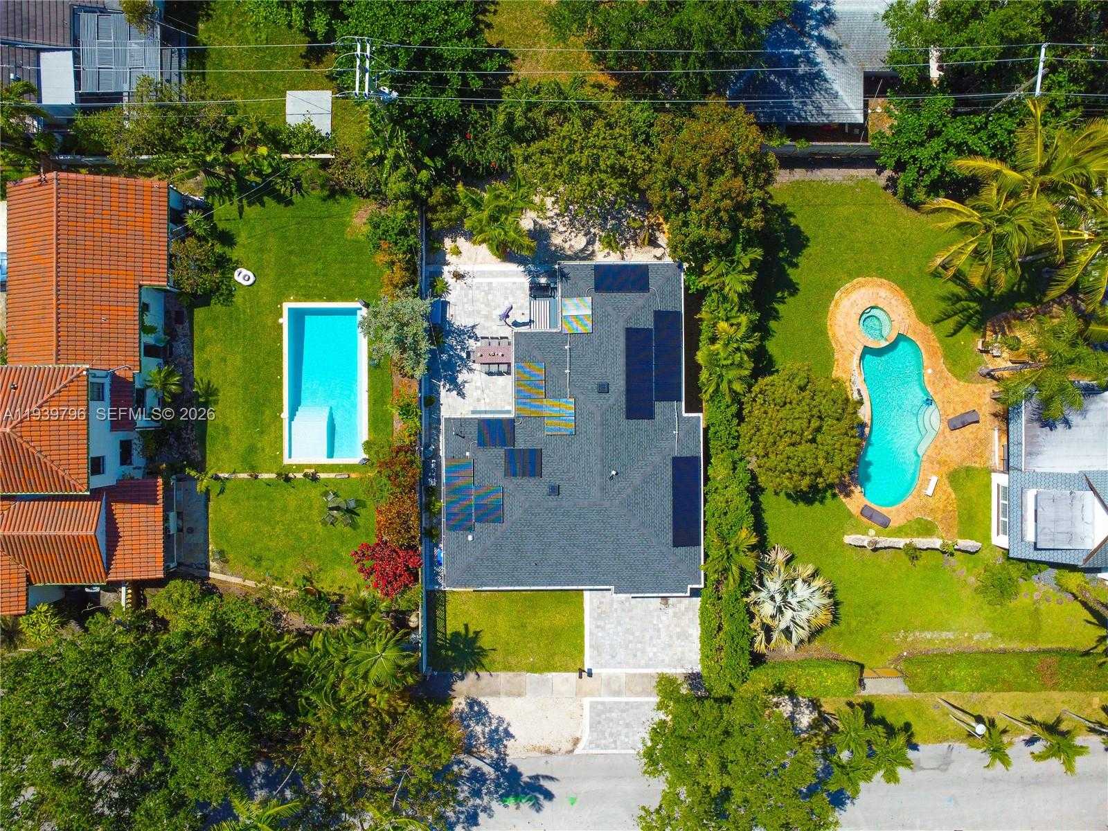 Small Image of 680 NORTH EAST 81 STREET, Miami Number 42