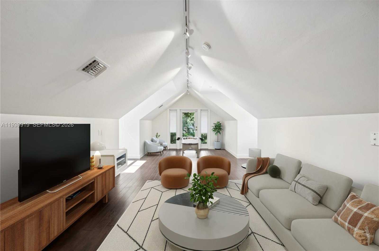 Small Image of 10001 SOUTH WEST 60TH CT, Pinecrest Number 12