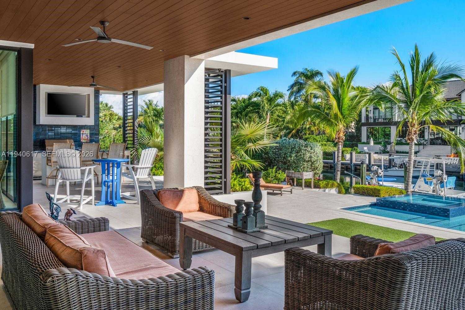 Small Image of 6853 SUNRISE CT, Coral Gables Number 15