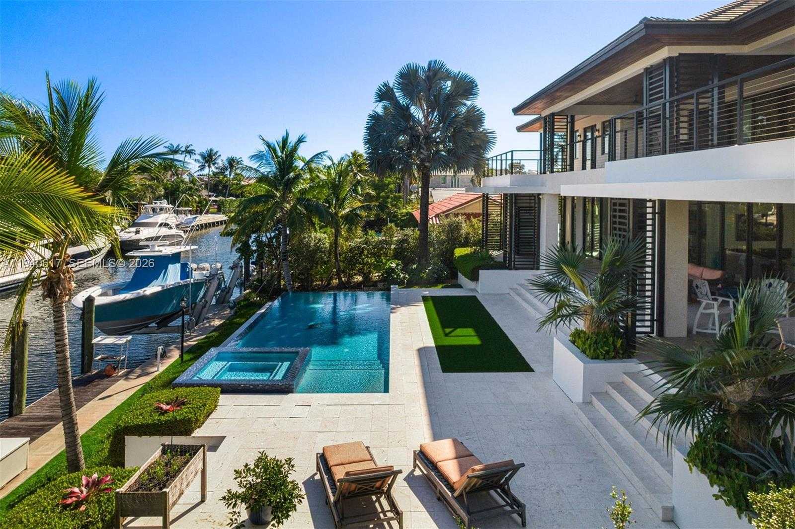 Small Image of 6853 SUNRISE CT, Coral Gables Number 18